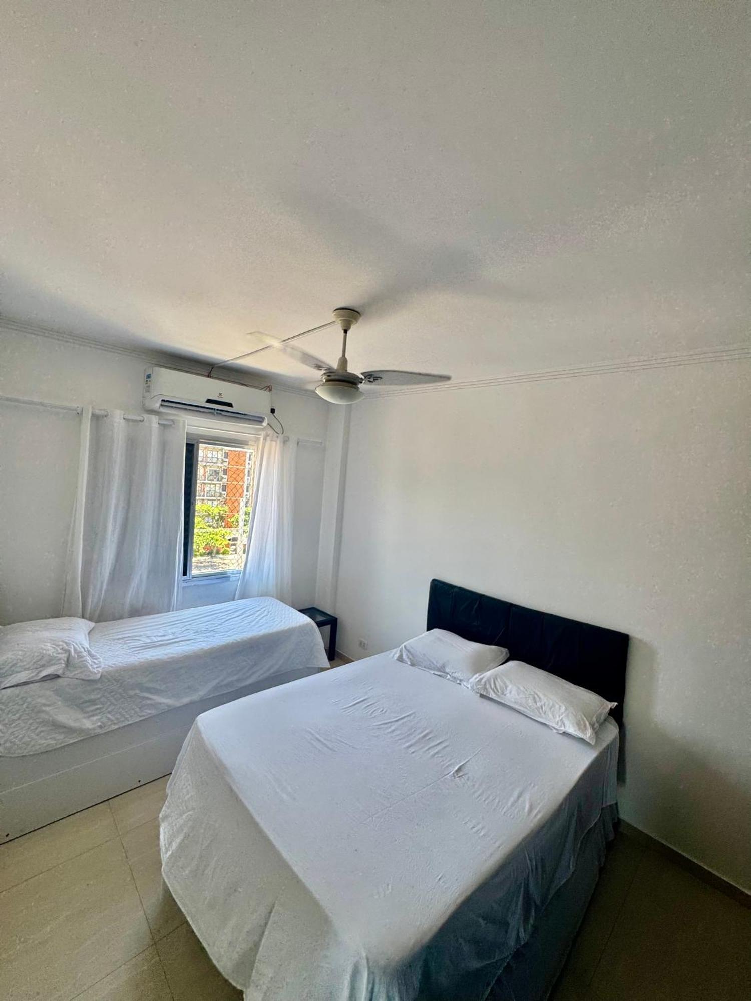 Excelente Apartamento Bem Localizado A 450 Metros Da Praia Гуаружа Экстерьер фото